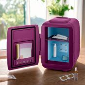 Холодильник для косметики Kitfort КТ-4147