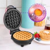 Вафельница Kitfort КТ-1684-3 черно-фиолетовый