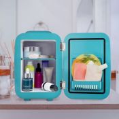 Холодильник для косметики Kitfort КТ-3163-2 темно-бирюзовый