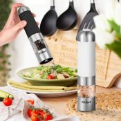 Набор автоматических мельниц для соли и перца Kitfort КТ-6007